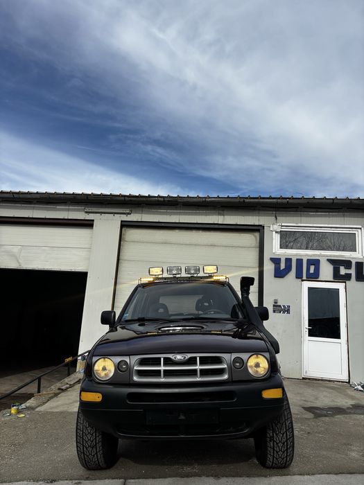 Ford maverick/nissan terrano 2400 benzina