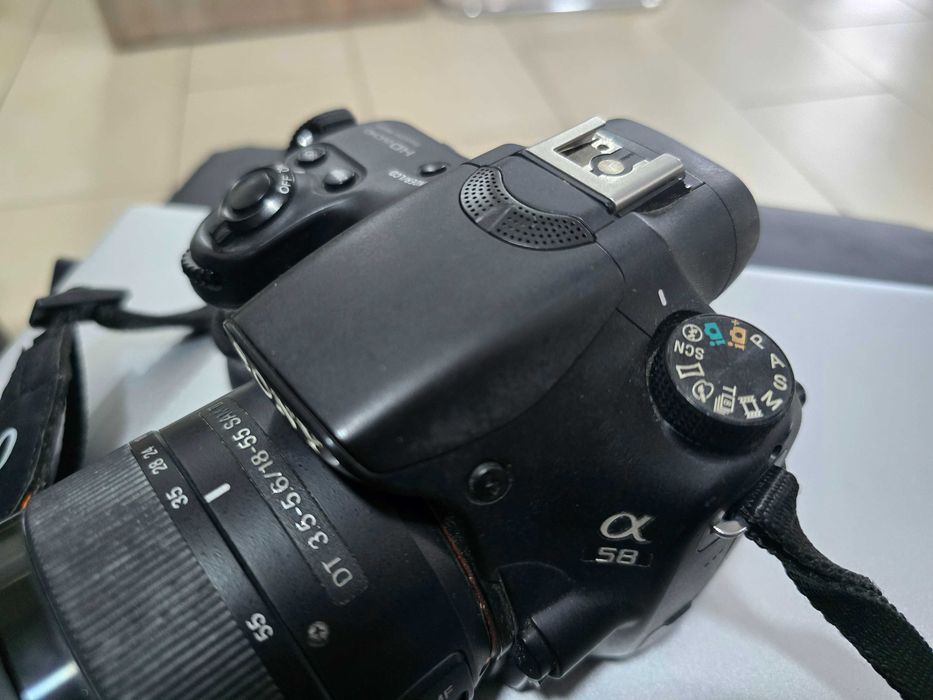 Фотоапарат Sony A58 + обектив Sony DT 18–55mm F3.5–5.6 SAM II