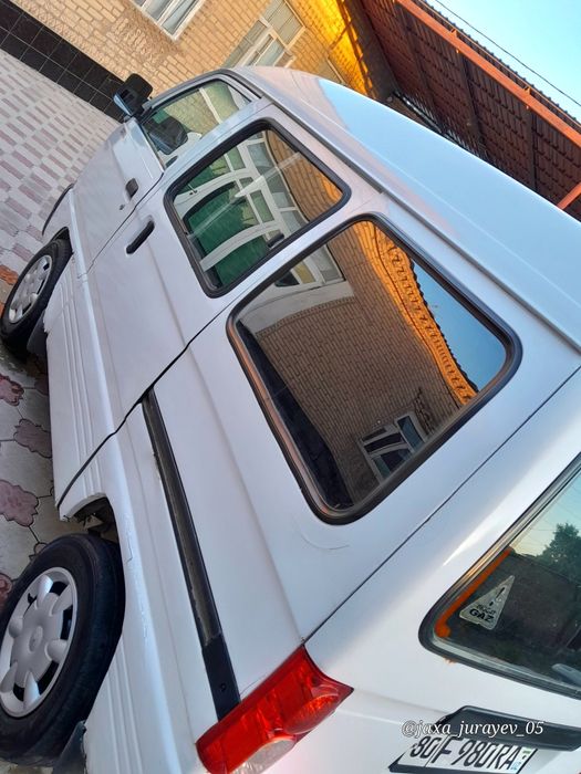 Damas sotiladi..  Metanga