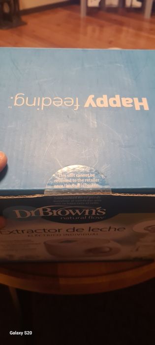 Продавам  Електрическа помпа за кърма Dr Brown's