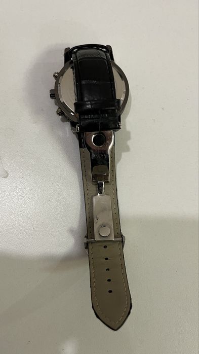 Часы  Patek PHILIPPE