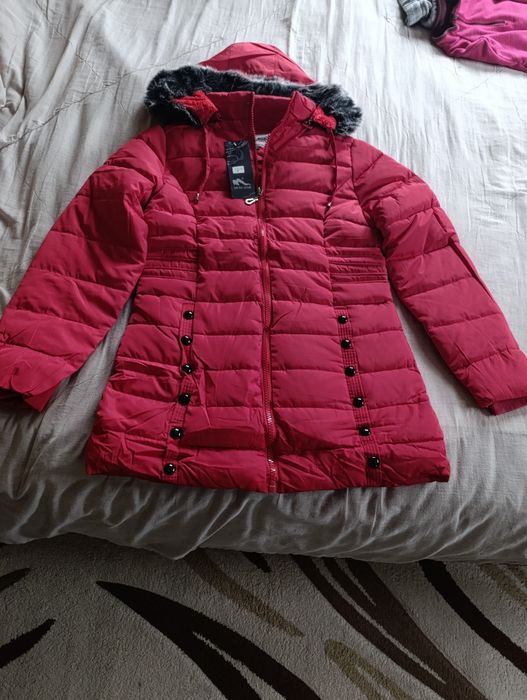 Дамско яке червено