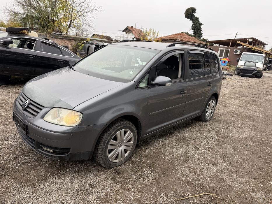 VW TUARAN 1.9 BKC 2005 G 6 степана кутия само на части