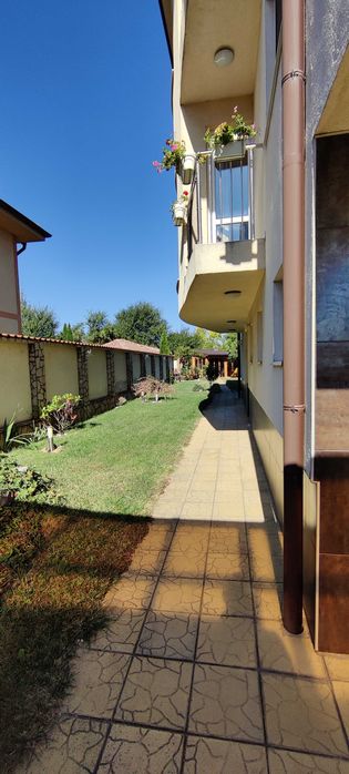 Продава се Къща в София, Горубляне - 439 кв.м за 1975 €/кв.м - Снимка #2