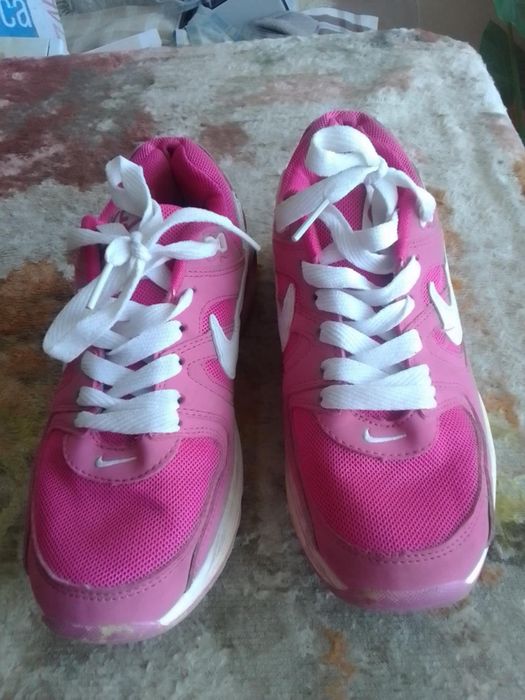 Nike - обувки за момиче