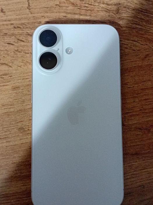 iphone 16 с гарантией