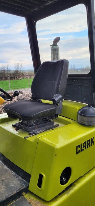 Stivuitor diesel Clark 5 tone