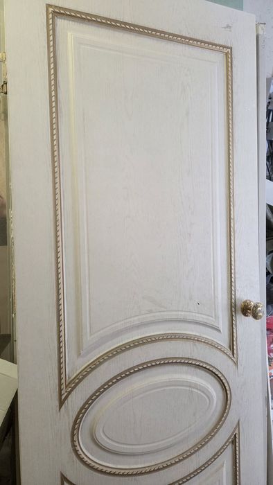 Двери межкомнатные б/у