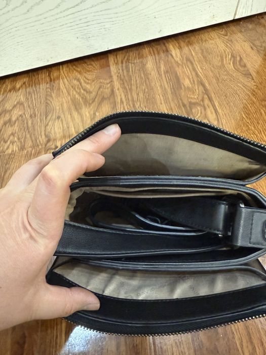 Сумки кросс боди, и черно зел замш