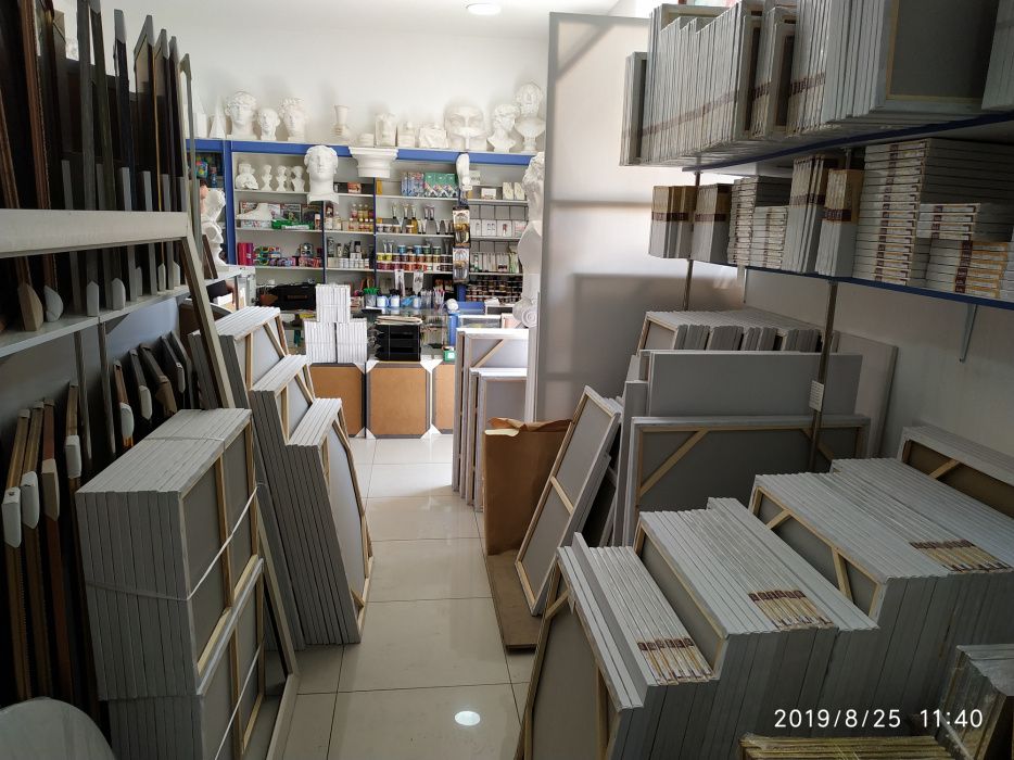 Холст на подрамнике.