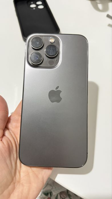 Продам Айфон 13 pro