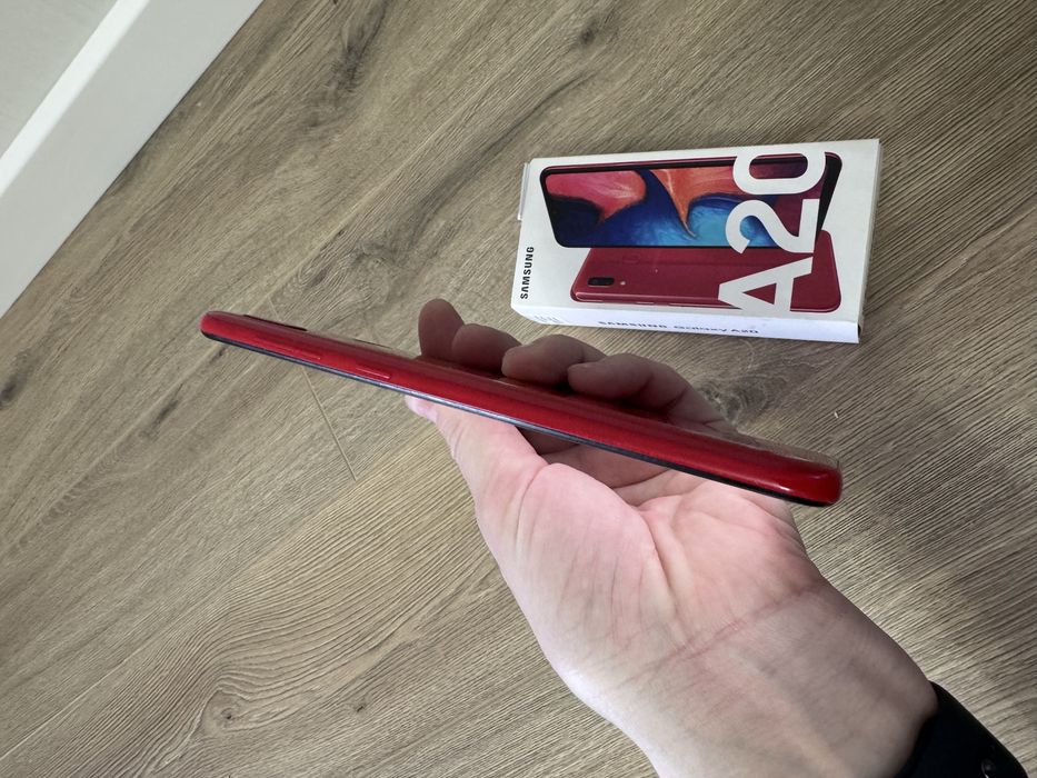 Телевн samsung galaxy A20