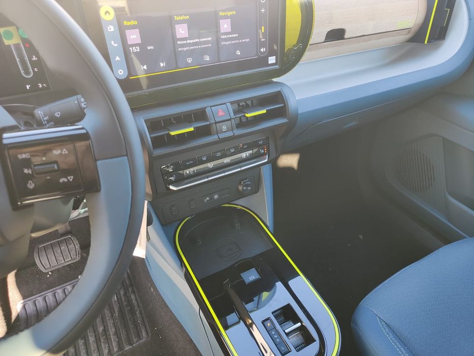 MASINA NOUA !! Fiat Grande Panda 1.2 MHEV 110 CP Automată – Full