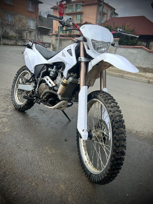 Кросов мотор zongshen 250cc. с водно охлаждане