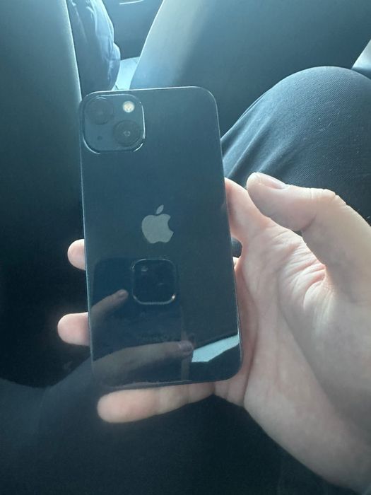 Айфон 13 акб 90% цвет черный