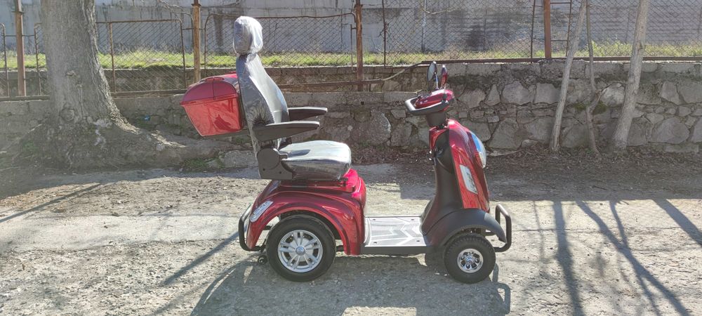 Електрическа четириколка SCE 340 за инвалиди до 20 км в час скорост