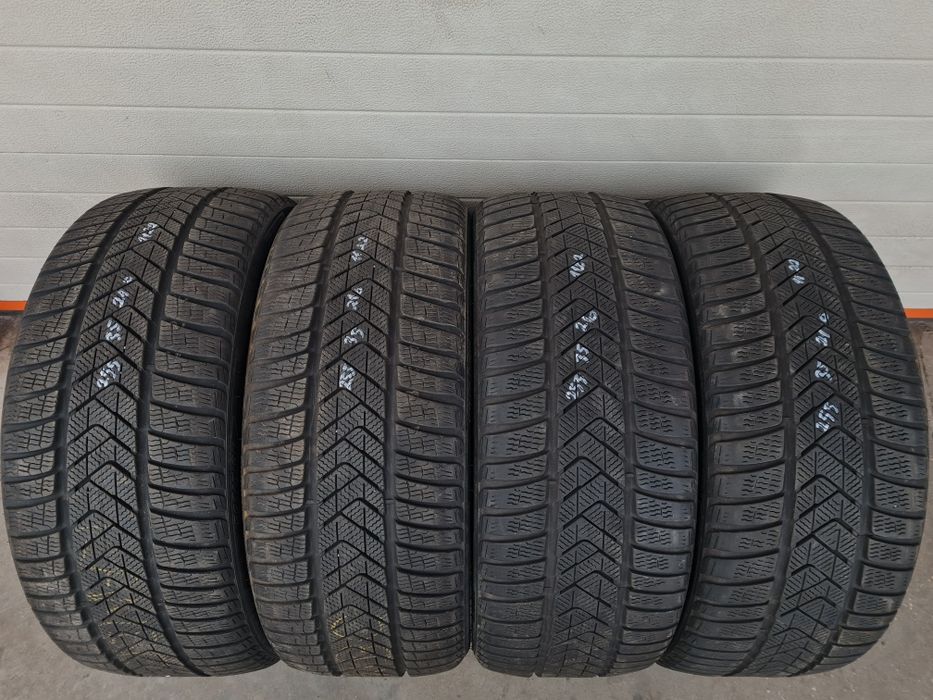 Зимни гуми 4 броя PIRELLI SottoZero3 255 35 R21 дот 1122