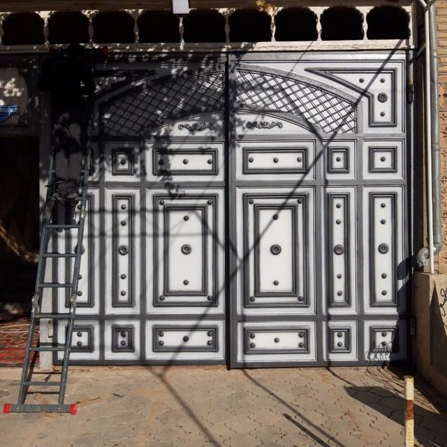 темир дарвоза сотилади