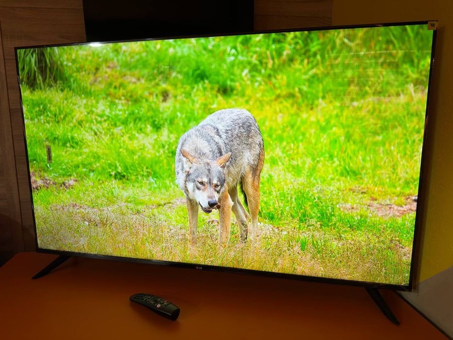 Продается телевизор  SMART TV 55