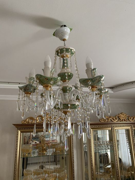 Люстра для гостиной