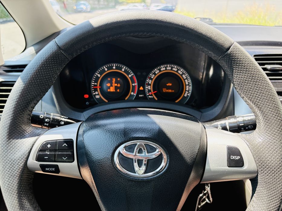 Toyota Auris 2012 benzina