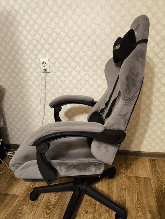 Продам игровое кресло