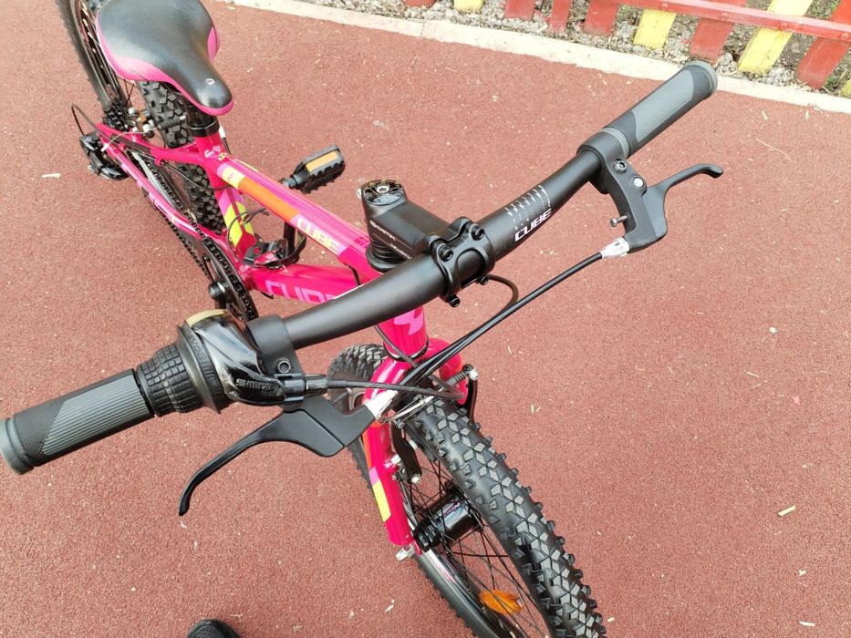 Bicicleta copii Cube roti 20 cadru aluminiu foarte ușoara