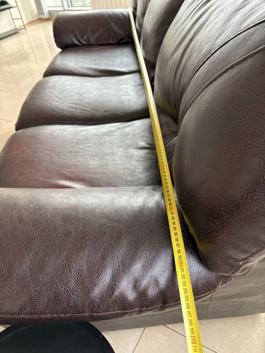 Кожен диван тройка