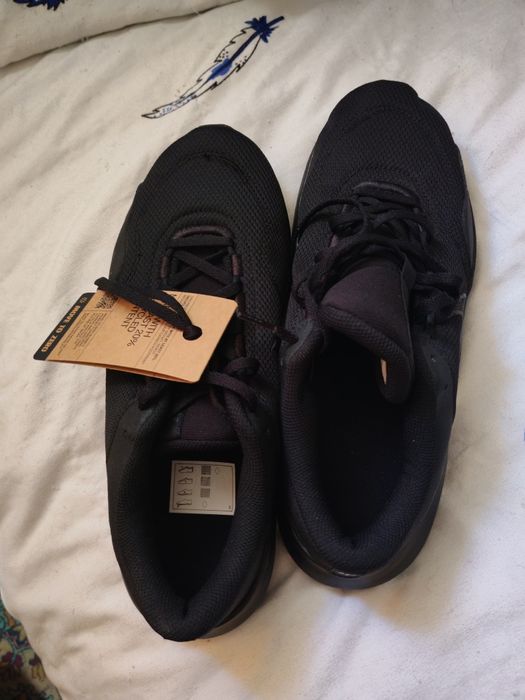 Adidași NIKE nou-nouți buni pentru orice activitate