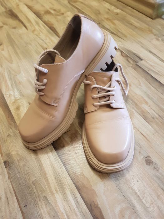 Vand pantofi dama