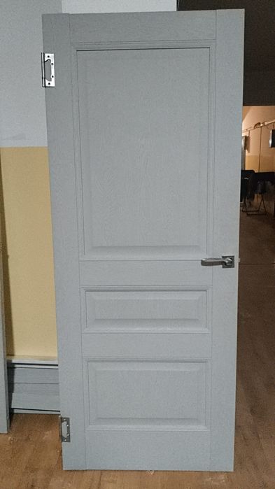 Продам межкомнатные двери , б/у в хорошем состоянии , всё есть
