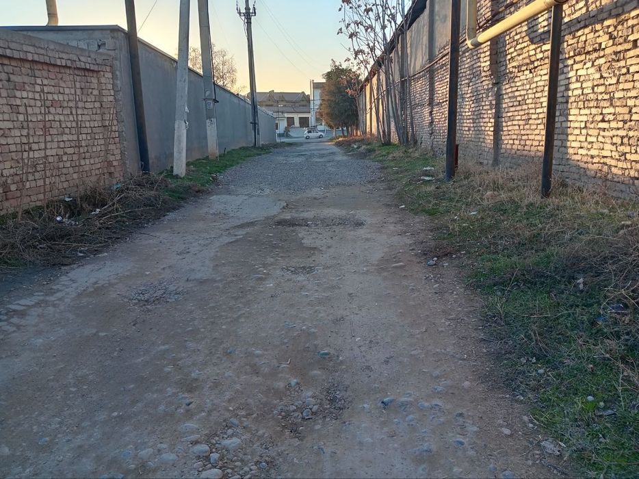 2.5 sotix  18 000$ dan