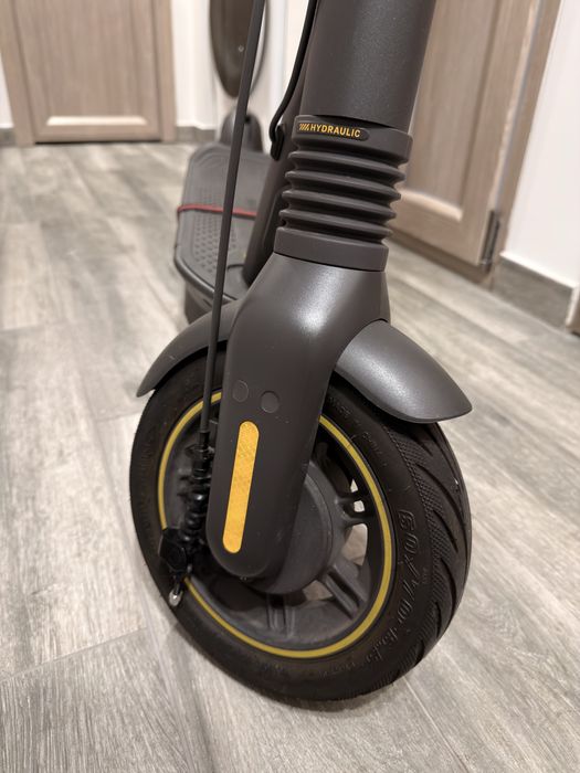 Segway Ninebot MAX G2 - ca nouă | 150 km | baterie excelentă