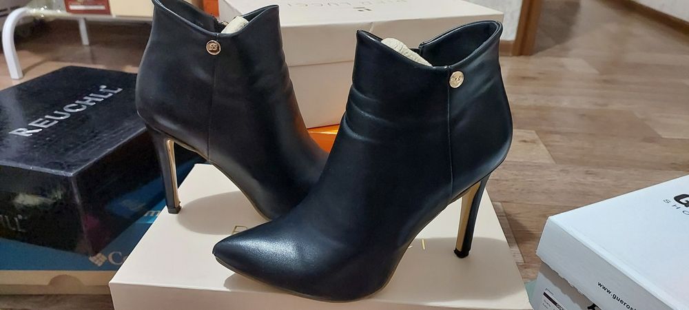 Продам сапоги осень весна