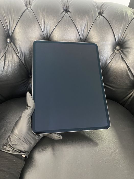 iPad Pro 13-Inch,  (M4) Wi-Fi + Cellular eSIM/ 256 GB / Space Black / Cod produs: 3022
