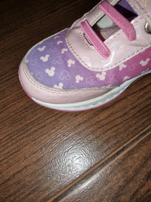 Vand pantofi sport CCC Disney masura 29 cu led