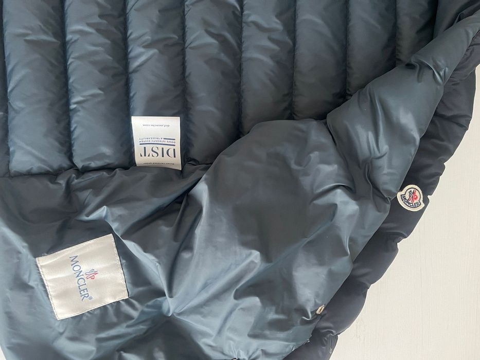 Geaca Dama Moncler mărimea S-M