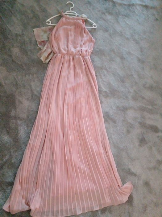 Vand rochie de seara