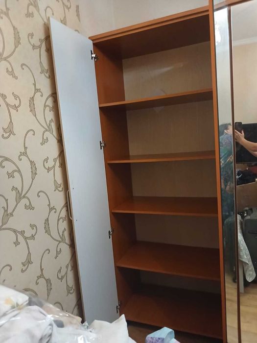 Шкаф с зеркалами