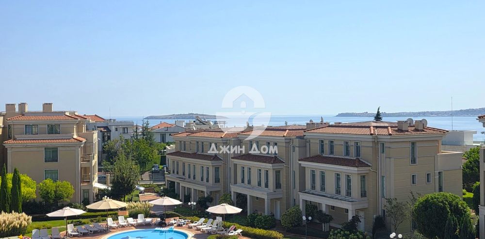 Тристаен апартамент с ГЛЕДКА МОРЕ в к-с Флорес Гарден, гр. Черноморец