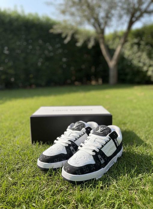 Adidasi LV Trainers Negru-Alb - Full Box - PREMIUM