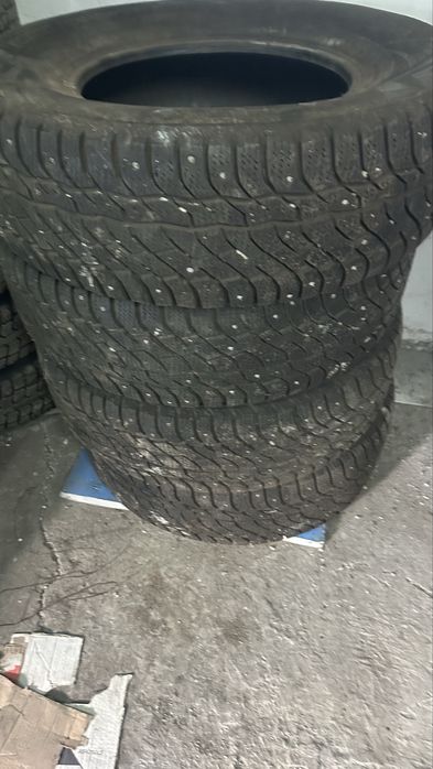 Продам шины в хорошем состояние