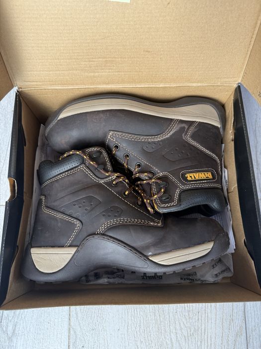 Работни обувки Dewalt Англия