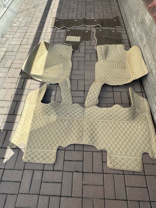 Премиум коврики 5D на Toyota Land Cruiser 200 / Lexus LX570