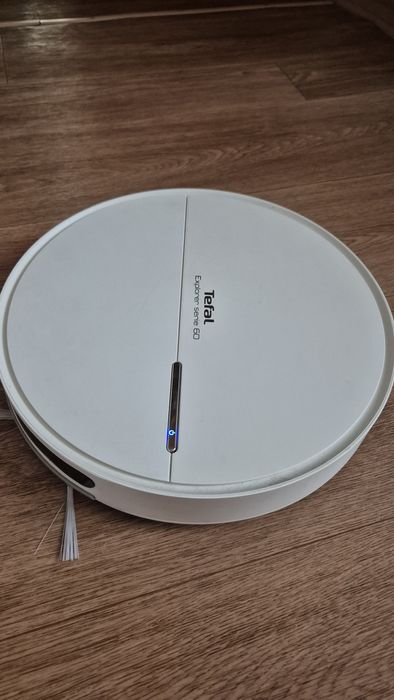 Продаётся робот пылесос Tefal Explorer serie 60.