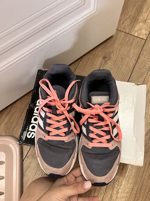 Адидас кроссовки