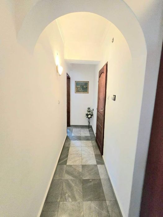 Продава се Тристаен апартамент в София, Младост 2 - 98 кв.м за 2745 €/кв.м - Снимка #8