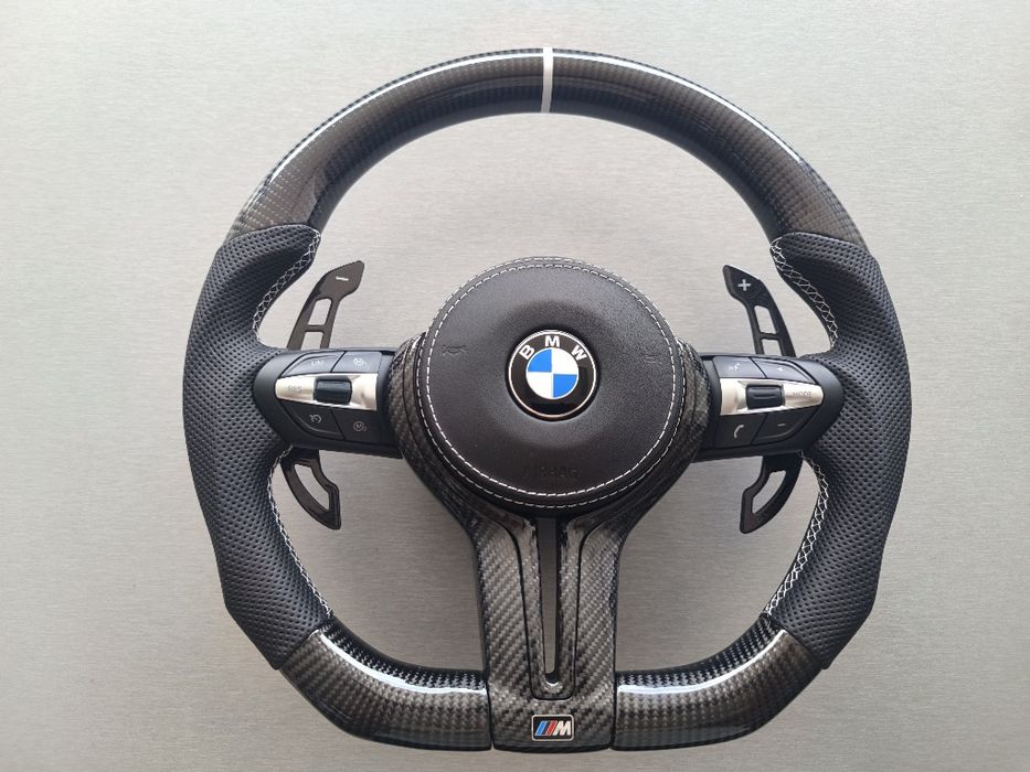 Карбонови М волан  BMW  F10 F11 F07 F12 F13 F32 F30 F36 F33 F48 F25 F15 F16 идр