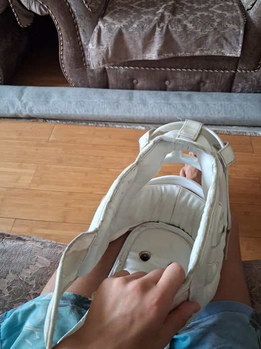 Продам шлем для карате