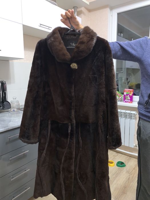 Продам Норковую шубу